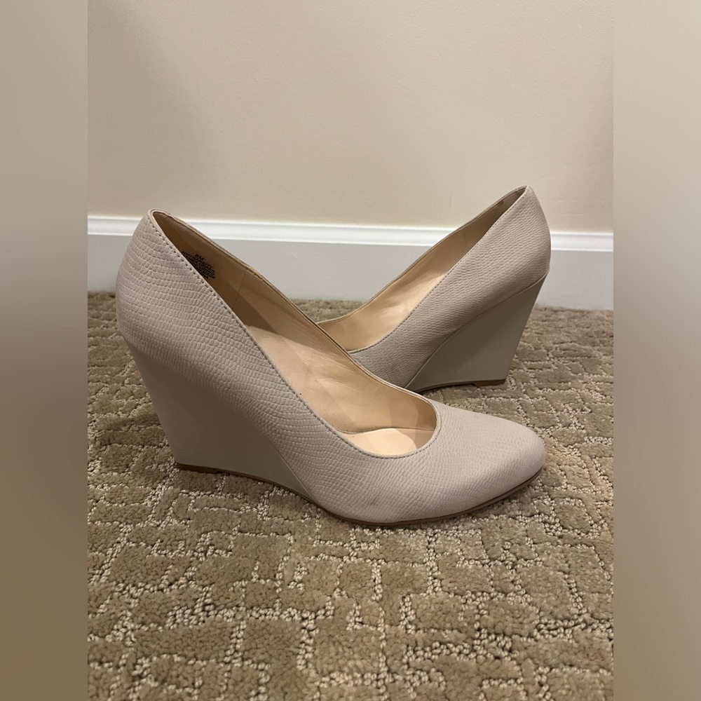 Nine West Wedge Heels Size Women’s 8